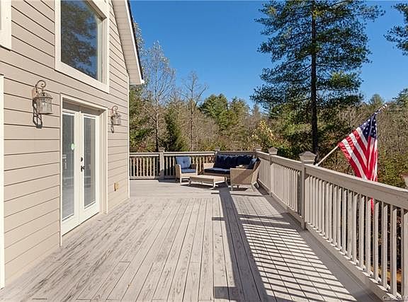 4th image of 143 Savannah Dawn Dr