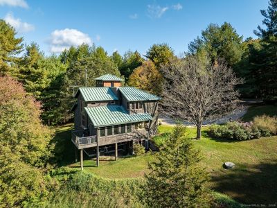 (Undisclosed Address), West Cornwall, CT, 06796