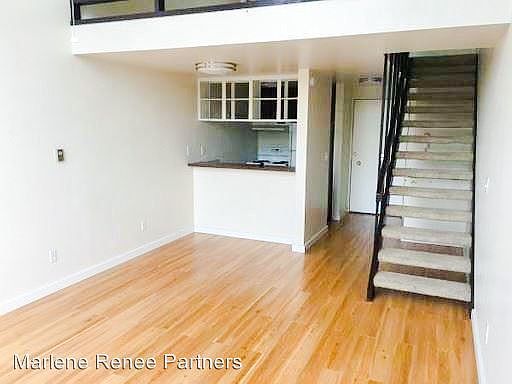 4th image of 312 Harvard Ave E APT 105