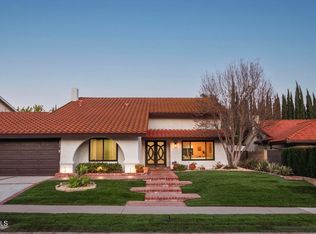204 Smoke Tree Ave, Oak Park, CA 91377