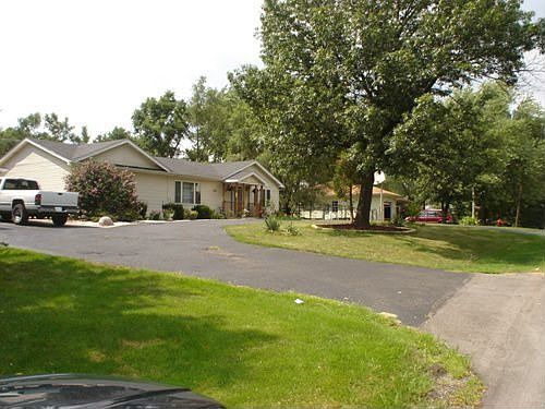 3rd image of 9140 S 84th Ct