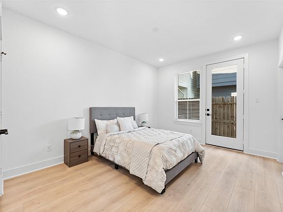 4th image of 3107 Jensen Dr #B