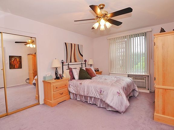 5th image of 20915 18th Ave APT 6B