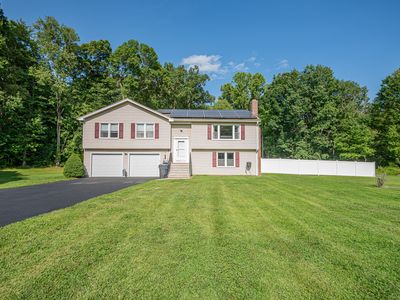 968 Suffield St, Suffield, CT, 06078