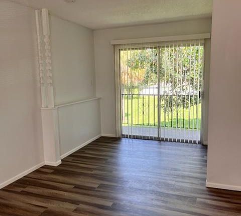Dining room with sliding doors to balcony