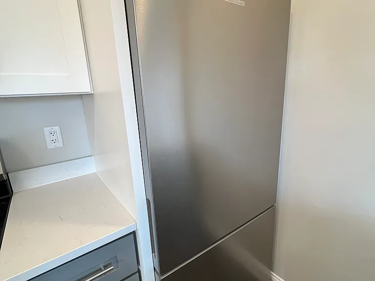 557 Columbus Ave #401 — Photo 9