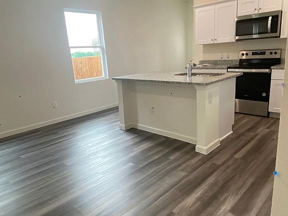 2nd image of 6309 Tropicana Ln