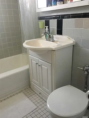 Sold by Benjamin Realty Since 1980 | media 8