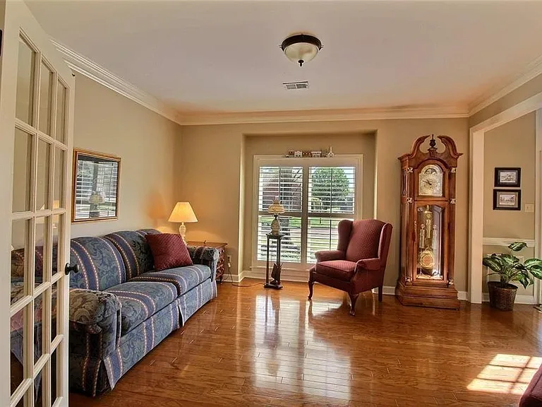 2345 Linkenholt Dr — Photo 5