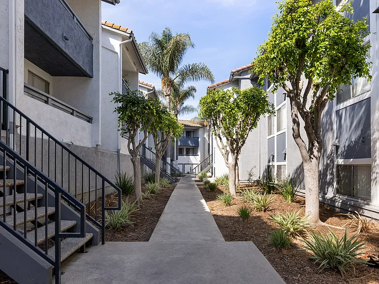 Mar at Cottonwood — Photo 15