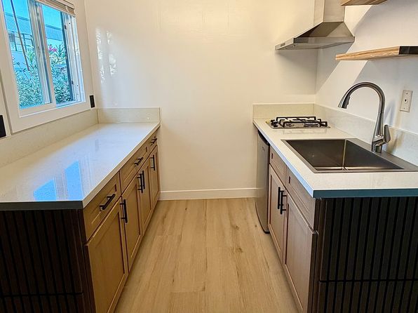 300 Center St, El Segundo, CA