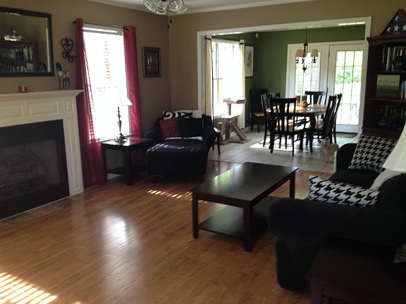 2nd image of 114 Peyton Cir