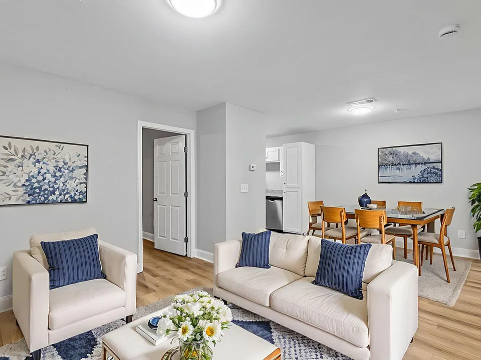 Crestview Apartments