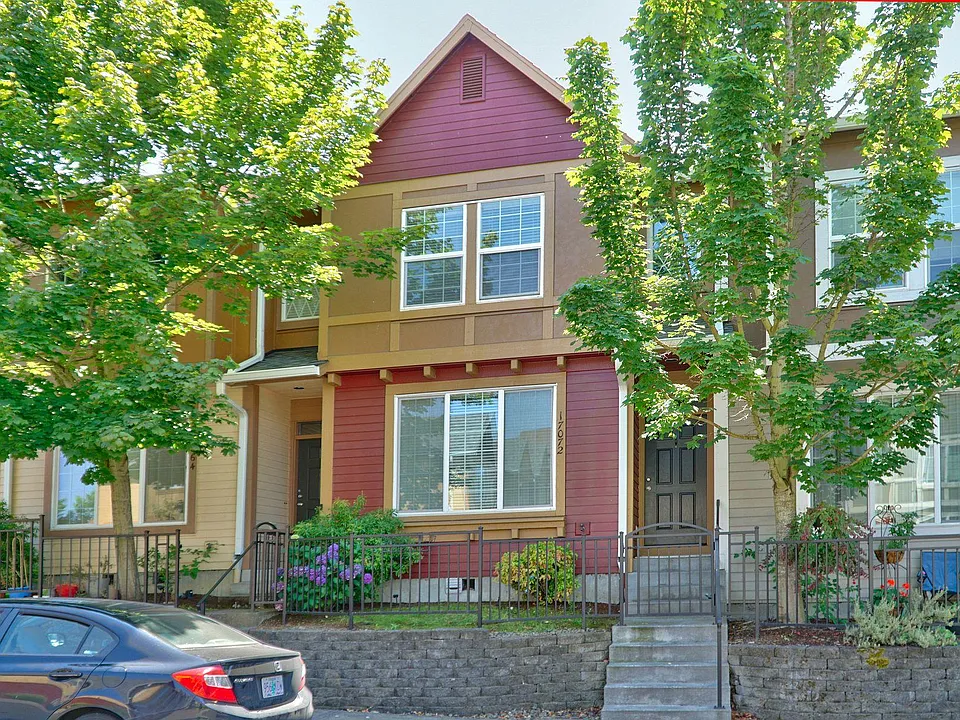 17072 Rockridge Ct