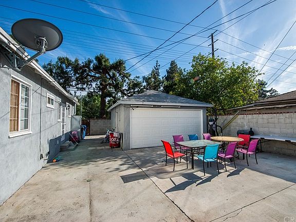 4th image of 6403 Densmore Ave