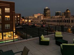 410 W Smith St APT 1H, Greensboro, NC 27401