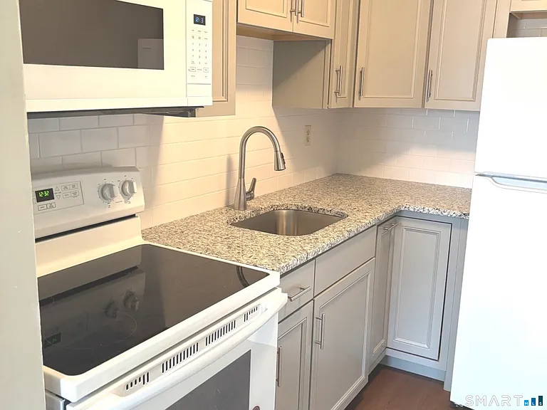 117 Shadow Ln #B2 — Photo 6