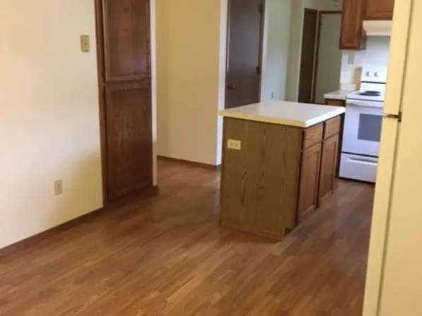2943 W Point Rd, Green Bay, WI 54313