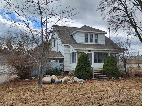 209 W Main St, Harrisville, MI 48740