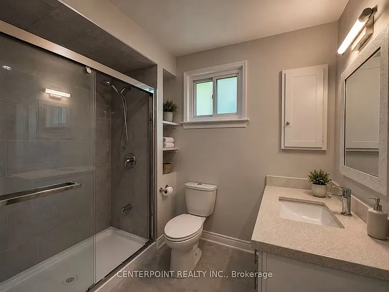12 Hobart Dr — Photo 14