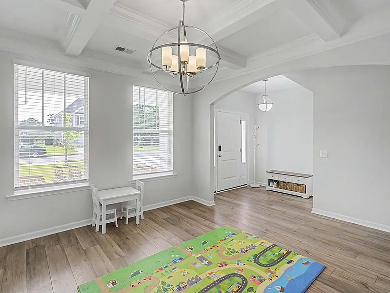 160 Spring Hill Dr — Photo 12
