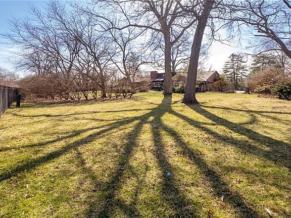 4th image of 5760 Windsor Cir
