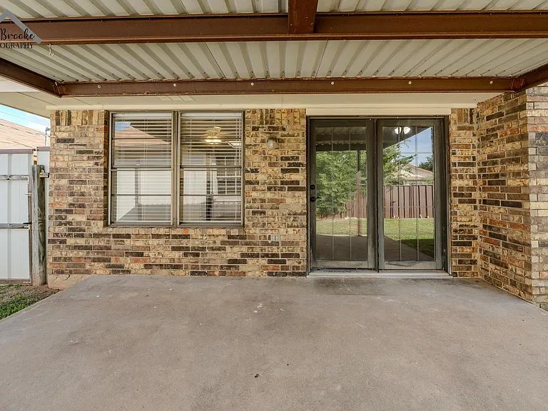 4611 Misty Valley E — Photo 34