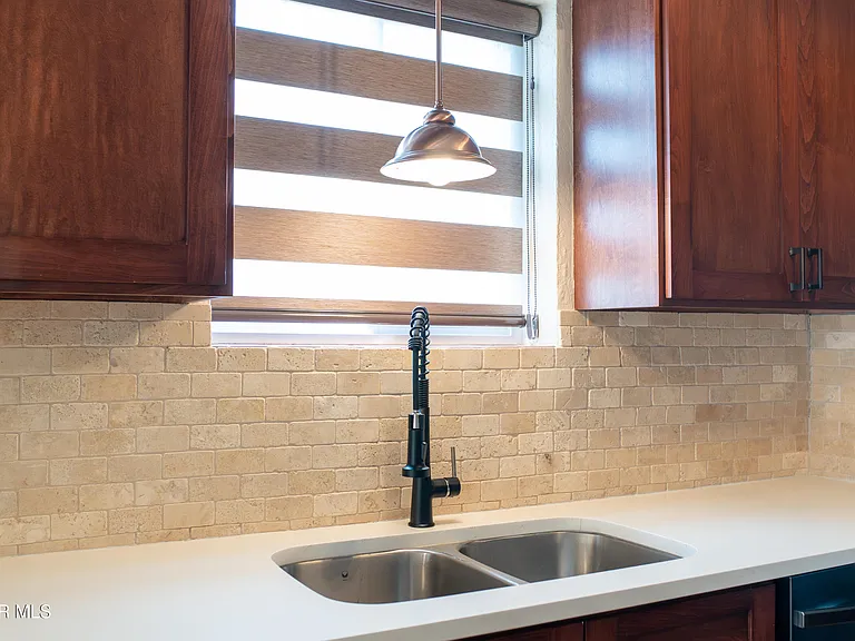 1211 Mesita Dr — Photo 36
