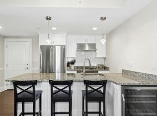 616 E 4th St UNIT 204, South Boston, MA 02127
