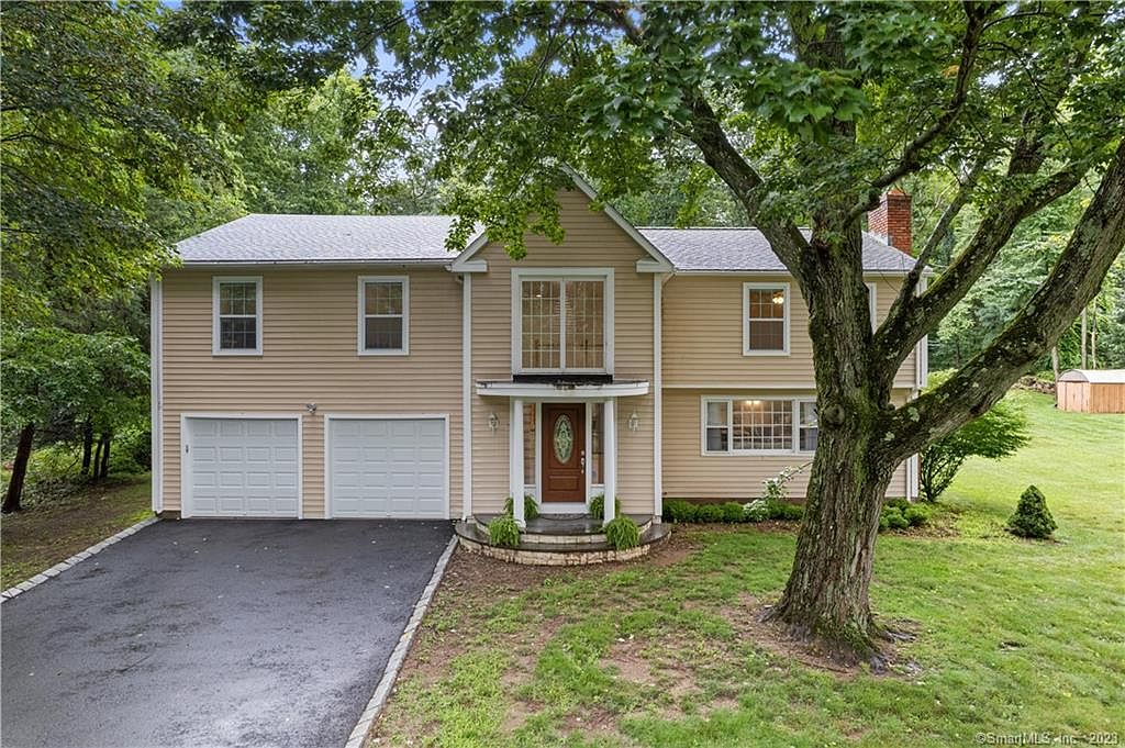 15 Deepdene Rd, Trumbull, CT 06611 Zillow