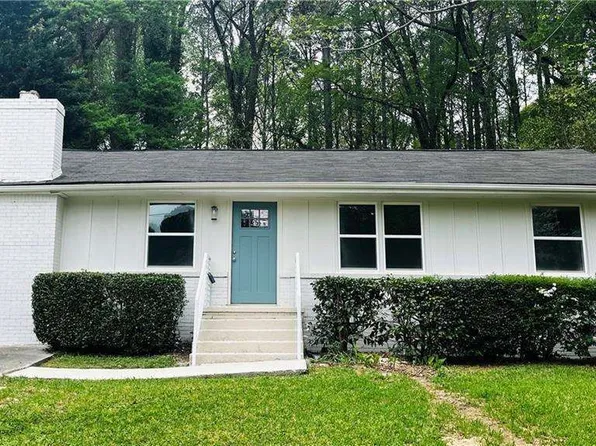 810 Commodore Dr NW, Atlanta, GA 30318