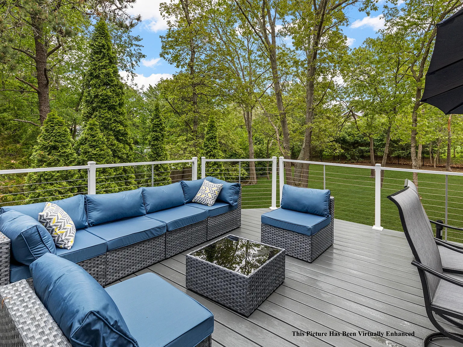 Easy Summer Living in Shinnecock Hills — Photo 3