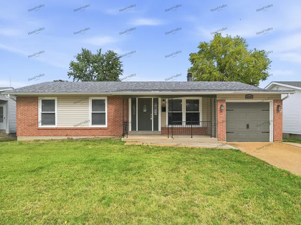 1105 Lees Ln, Florissant, MO 63031