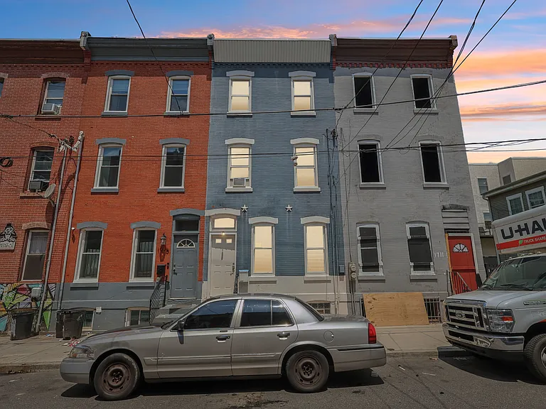 1713 Monument St — Photo 36