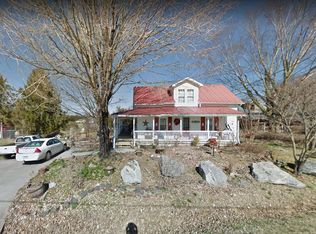 3920 Katy Hollar Rd, Sevierville, TN 37862