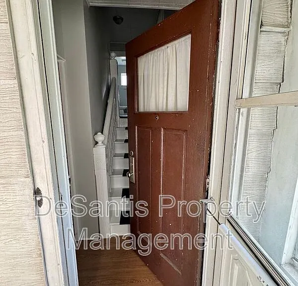 227 5th Ave #2 — Photo 7