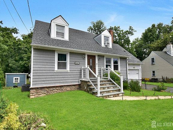 2nd image of 631 Concord Cir
