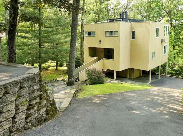 162 Fawn Hill Road, Tuxedo Park, NY 10987
