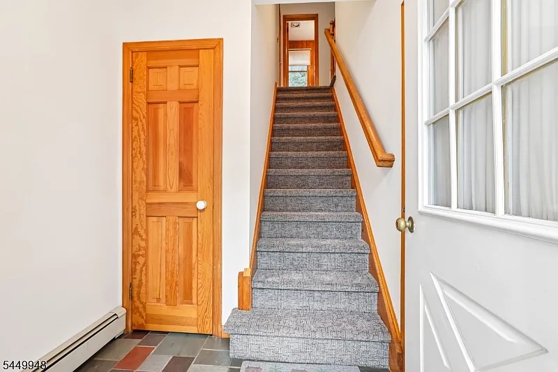 3 bed, 2.0 bath, $3,950 — Photo 3