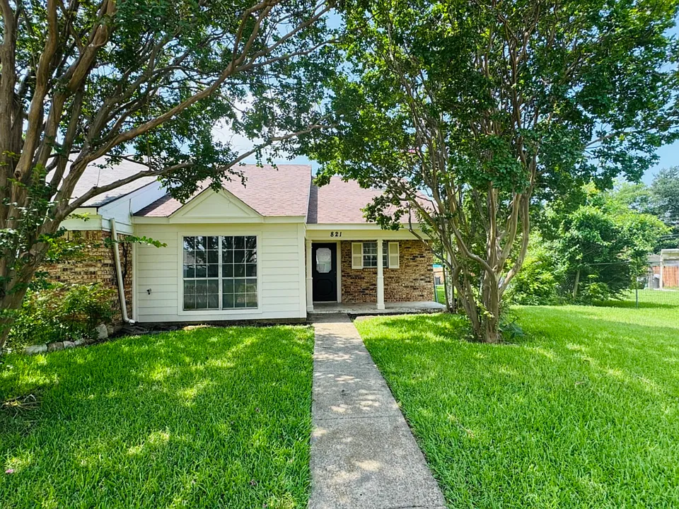 821 Colchester Dr