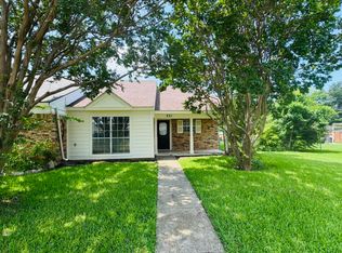 821 Colchester Dr, Mesquite, TX 75149