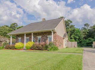 8098 Fitzgerald Dr, Denham Springs, LA 70706