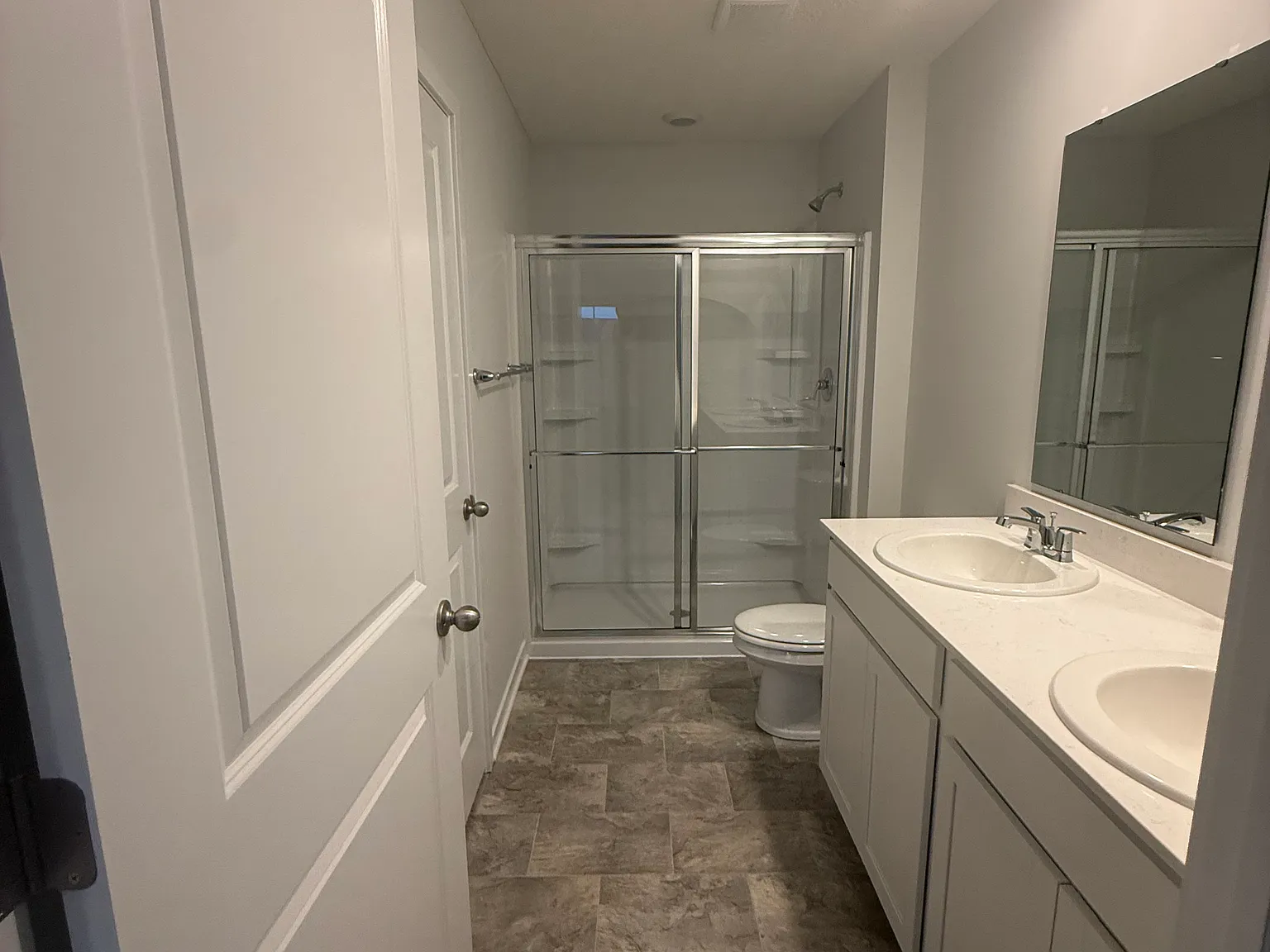 4 bed, 2.5 bath, 1811 sqft, $2,600 — Photo 4