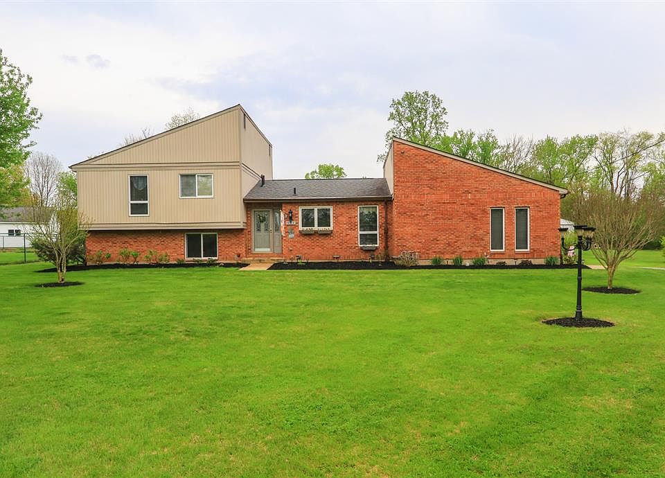 1st image of 851 Jonellis Ct