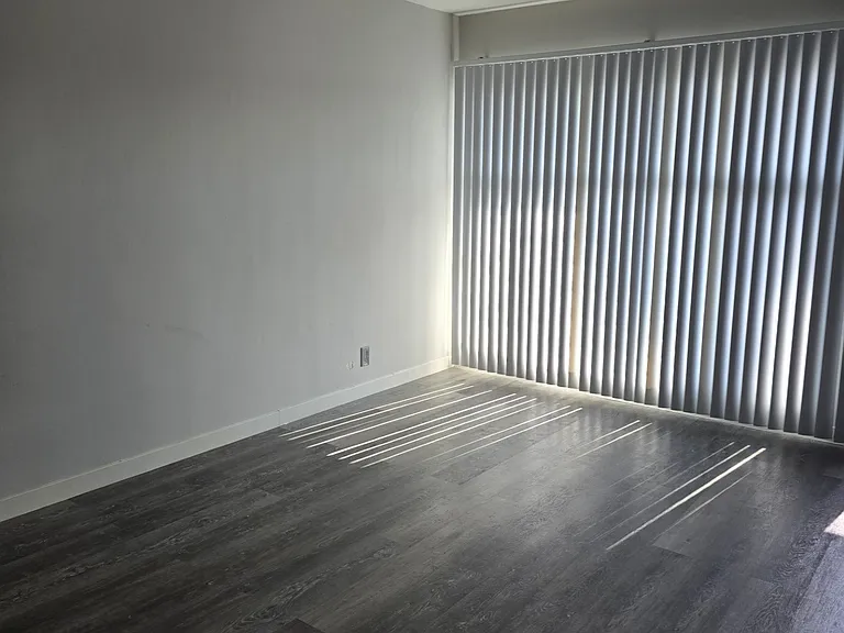 4954 Hazeltine Ave. — Photo 3