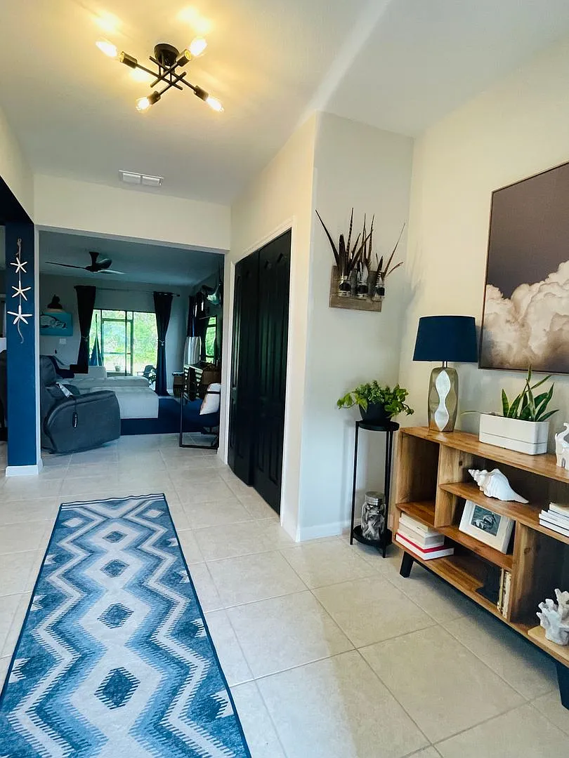 **Seasonal/Short Term Rental In Villa Milano** — Photo 4