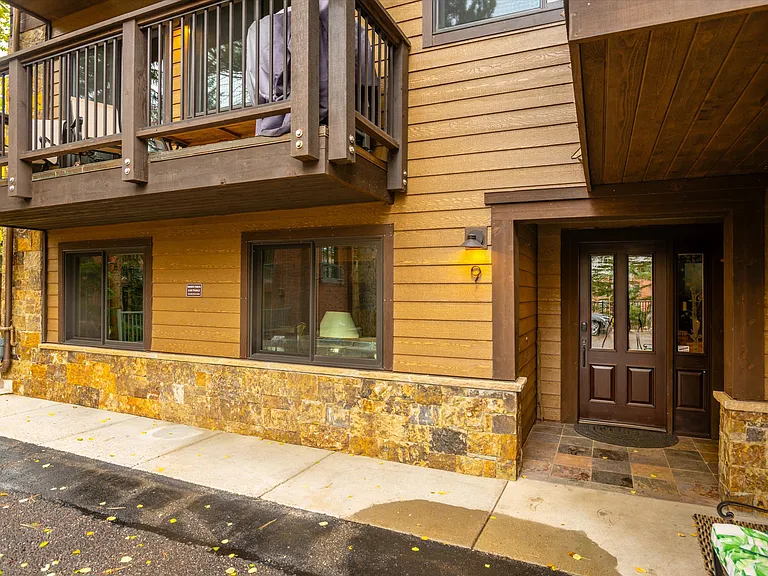 650 S Monarch St #9 — Photo 21