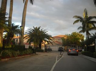 3208 SW 175th Ave, Hollywood, FL 33029