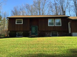 128 Pine Grove Dr, Richmond, MA 01254