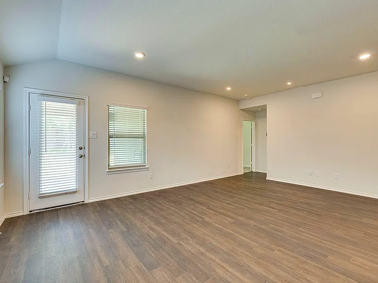 3613 Robbie Run — Photo 17
